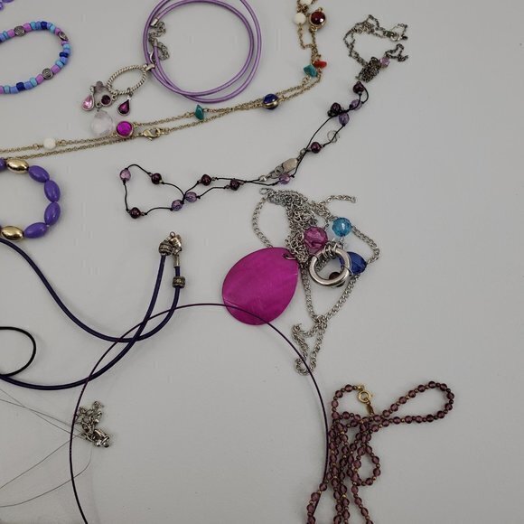 Purple Necklace Lot‎ 17 Piece Beaded Chain Mixed St - Picture 4 of 5